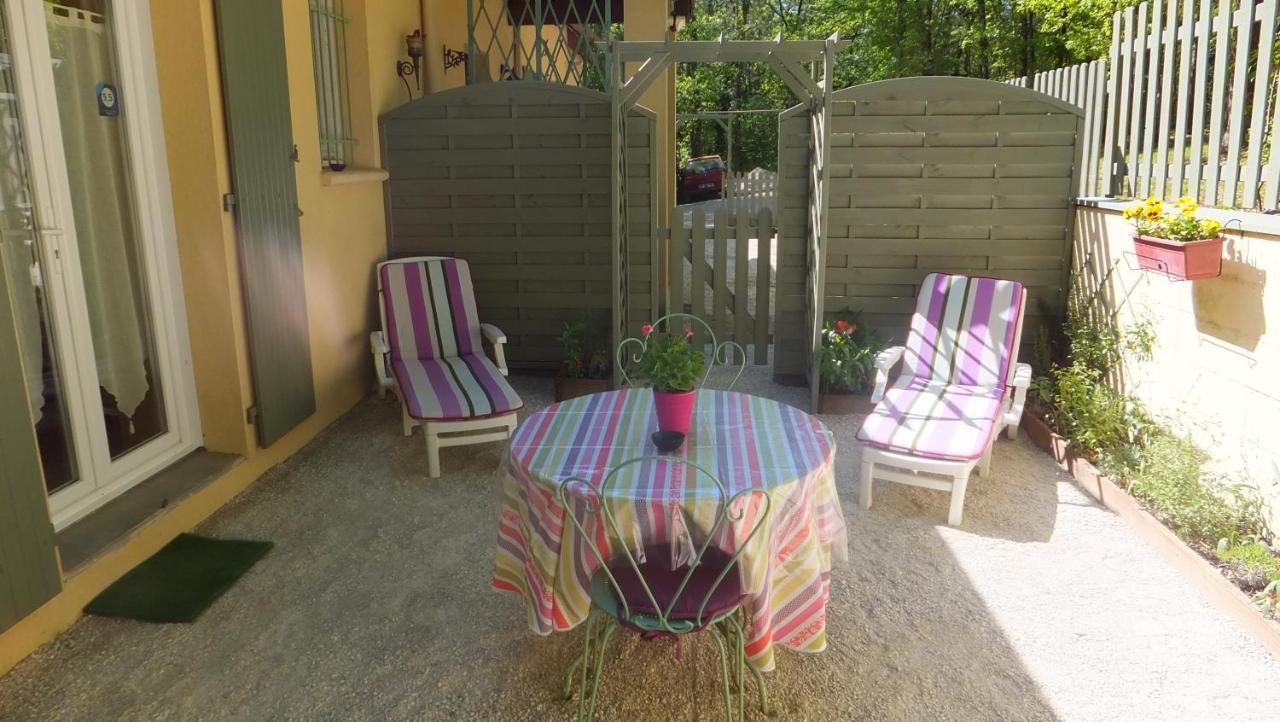 Bed and Breakfast Le Nid De Mesanges Chauffour-sur-Vell Экстерьер фото