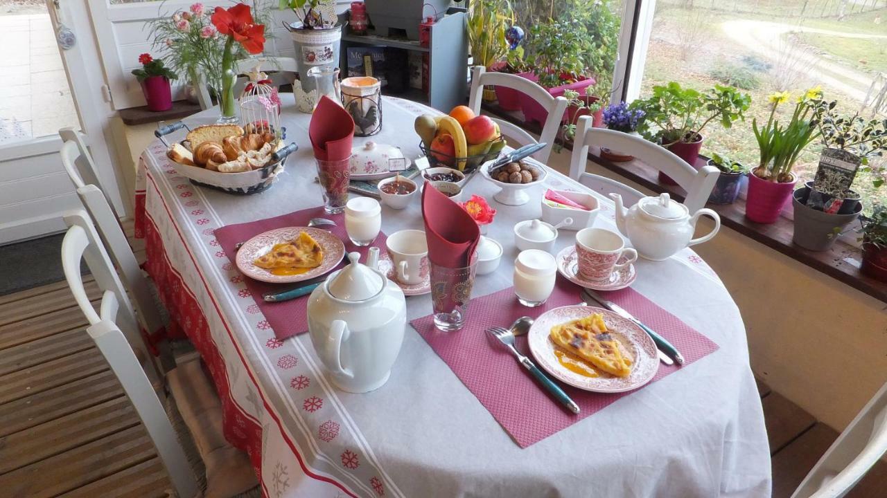 Bed and Breakfast Le Nid De Mesanges Chauffour-sur-Vell Экстерьер фото